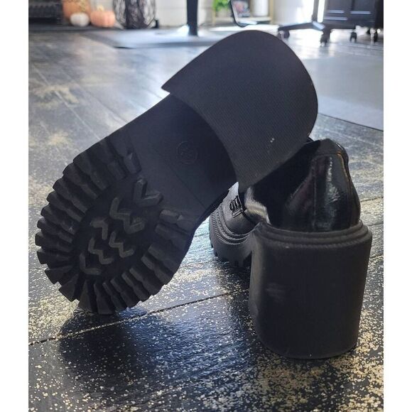 A New Day size 6.5 Chunky black loafer heels! - Picture 7 of 8